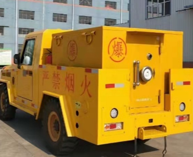 陈巴尔虎爆破器材运输车专用功能